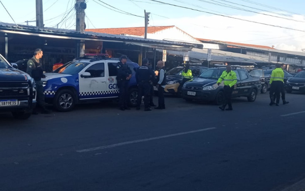 Demutran de Juazeiro do Norte realiza desobstrução de vias públicas