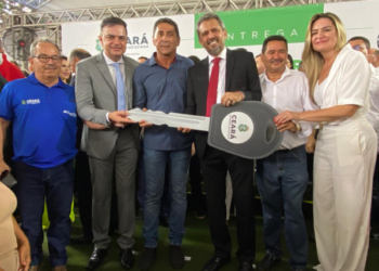 Juazeiro do Norte recebe trator para estimular a atividade agrícola