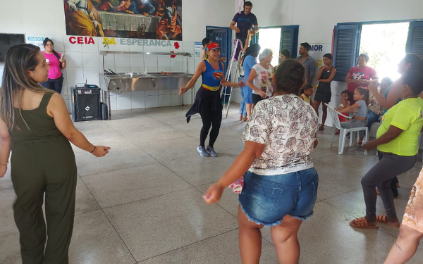 População do Frei Damião recebe ação comemorativa de Carnaval