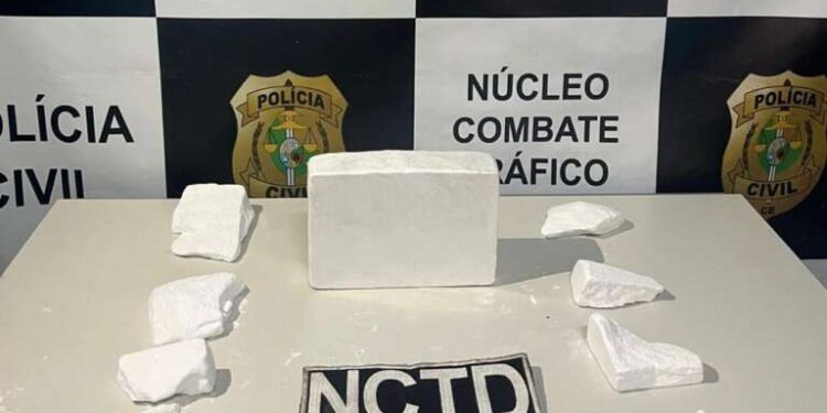 Suspeita de transportar drogas de Fortaleza para a Região Sul do Estado é presa pela PC-CE em Farias Brito