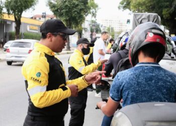 Detran-CE intensifica ações educativas em vários pontos da Capital e do Interior durante o Carnaval 2023