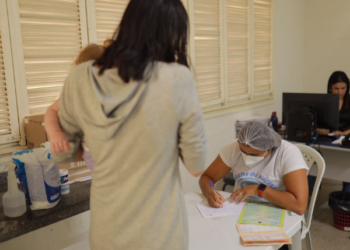 Juazeiro do Norte aplica segunda dose contra a COVID-19 em crianças