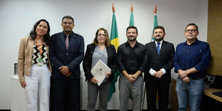 SSPDS e Secretaria da Diversidade discutem estratégias de prevenção à LGBTfobia