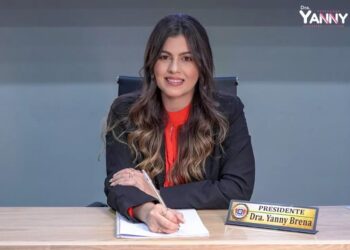 Yanny Brena foi sepultada neste sábado (4). Caso é tratado como feminicídio