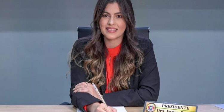 Yanny Brena foi sepultada neste sábado (4). Caso é tratado como feminicídio