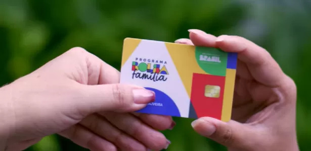 Caixa começa a pagar Bolsa Família com adicional de R$ 150
