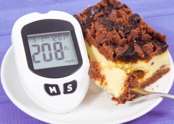 Veja 10 sinais que o seu corpo dá quando você está exagerando no açúcar