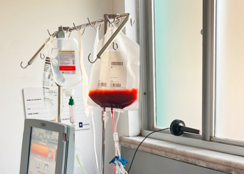 Hemoce realiza centésima coleta de medula óssea; bolsa será enviada para fora do estado