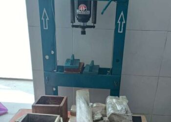 Laboratório de drogas é desarticulado em ação da PMCE e mais de 6 kg de entorpecentes são apreendidos