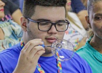 Missão Velha realiza seminário sobre o autismo e regulamenta Lei do acesso ao cartão de identificação