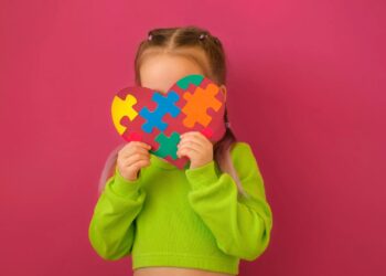 Conscientização por meio do conhecimento – Cariri Shopping terá “Loja Azul” com serviços e produtos voltados para pessoas com TEA