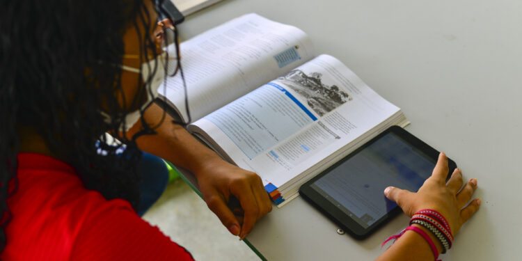 Nível de escolaridade das mulheres cearenses cresce 18,4% em 11 anos