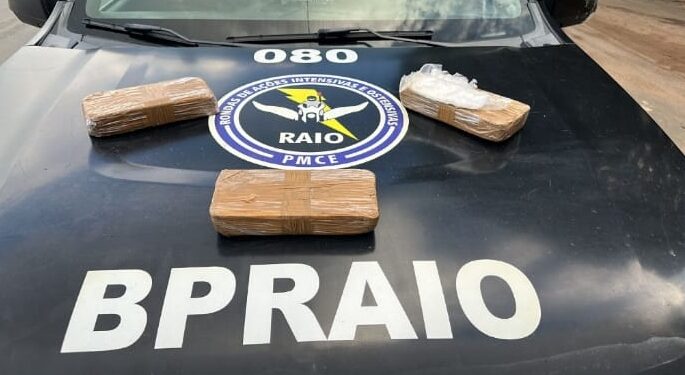 CPRaio da PMCE apreende quase 3 kg de crack enterrados no Cariri