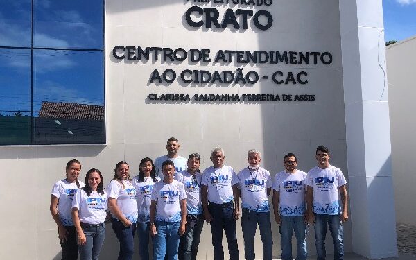 Prefeitura do Crato realiza entrega de boletos da campanha IPTU 2023