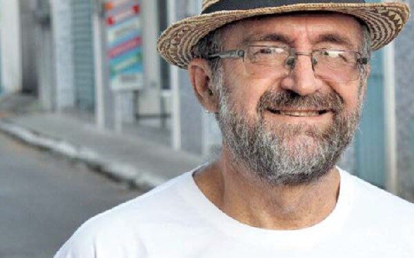 Medalha do Mérito Bárbara de Alencar será concedida a médico e escritor, José Flávio Vieira, nesta quinta-feira (11)