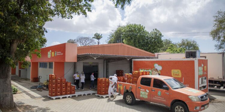 Mais Nutrição ultrapassa a marca de três milhões de quilos de alimentos distribuídos no Ceará