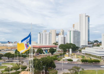 Juazeiro do Norte lança projeto que leva mais de 50 serviços à população nos bairros