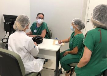 Saúde: Atuação multiprofissional e familiar ajudam no tratamento de pessoas com esquizofrenia