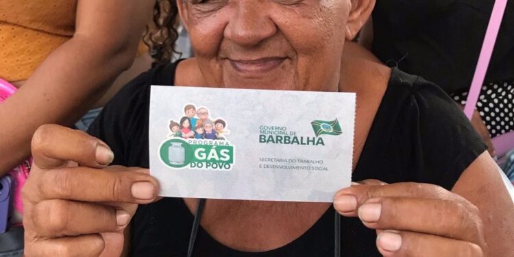 Barbalha: 900 famílias são beneficiadas com o 2ºlote do Programa Gás do Povo