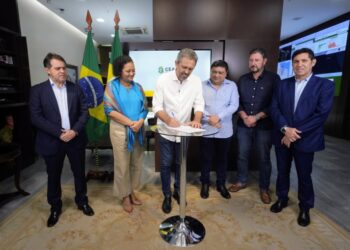 Governo do Ceará reajusta bolsas de formação acadêmica