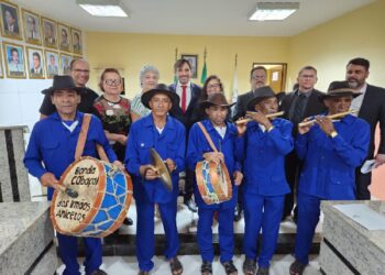 Irmãos Aniceto recebem homenagem da Assembleia Legislativa do Ceará