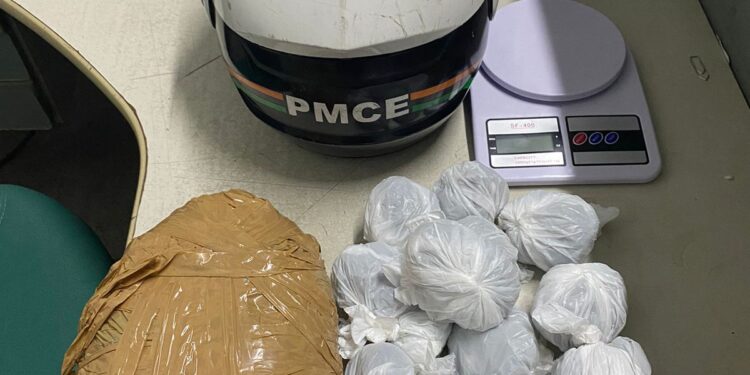Motopatrulhamento da PMCE apreende entorpecentes durante ação em Juazeiro do Norte