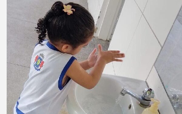 Projeto Mãos limpas incentiva ações de higienização nas escolas