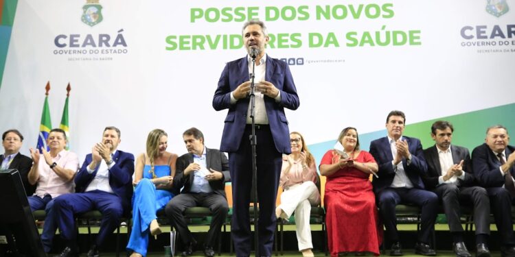 Saúde do Ceará conta com 413 novos servidores empossados