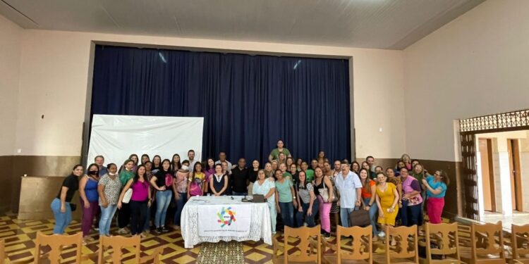 Barbalha: Secretária de Saúde se reúne com representantes do sindicato dos servidores municipais