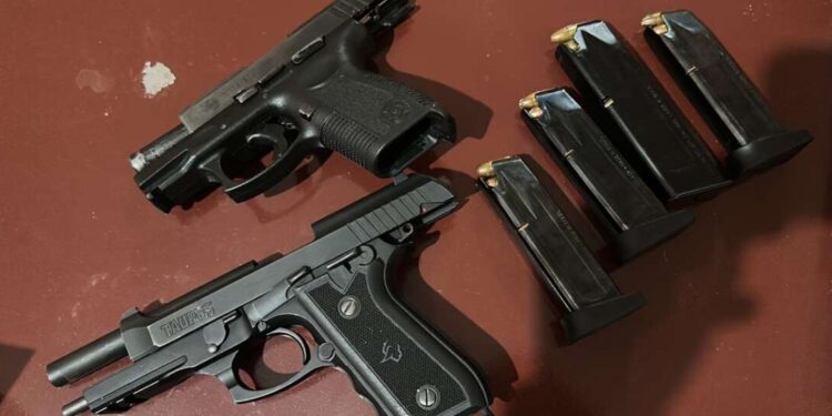 Trio em posse de drogas e armas é preso em flagrante pela Polícia Civil em Jardim/CE