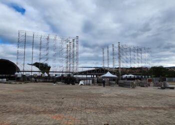 Megaestrutura do Festival Expocrato já dá sinal que o evento se aproxima