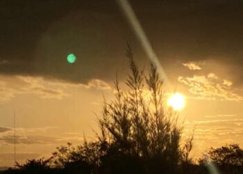 Condições atuais indicam predomínio de poucas nuvens e chances remotas de chuva no Ceará