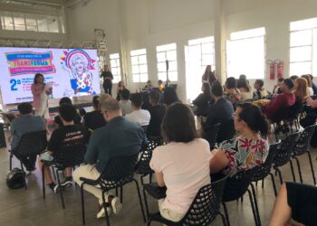 Juazeiro do Norte participa de entrega de certidões para pessoas trans e travestis