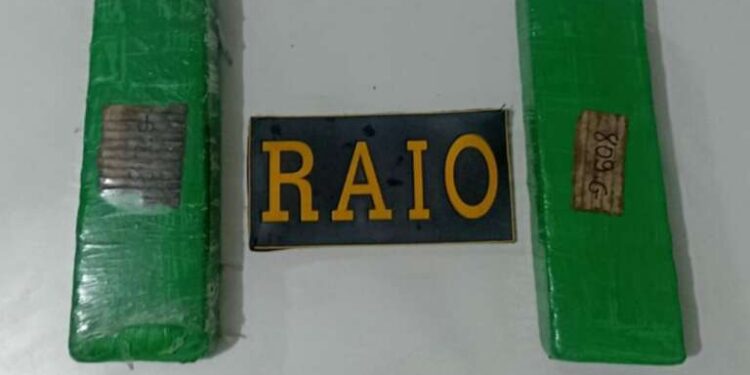 PMCE apreende 1,6 kg de droga enterrada em propriedade em Icó