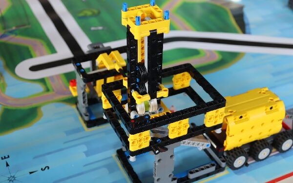 Escola da rede municipal é a única do Ceará contemplada com Programa de Robótica