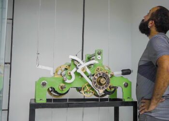 Relógio histórico da Praça Francisco Sá está funcionando em fase de teste