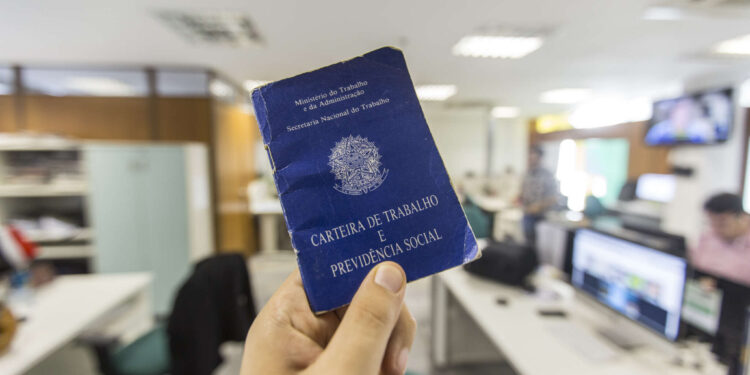 Aprovada na Assembleia a reserva de 10% das vagas de emprego terceirizado no Estado para beneficiários do CadÚnico