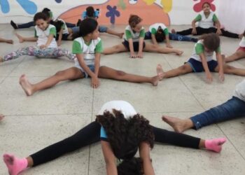 Escola de Tempo Integral- ETI Josefa Alves oferece aulas de balé