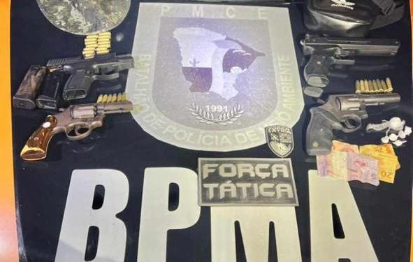 Trio é preso em flagrante pela PMCE com armas de fogo e munições durante operação de combate à poluição sonora
