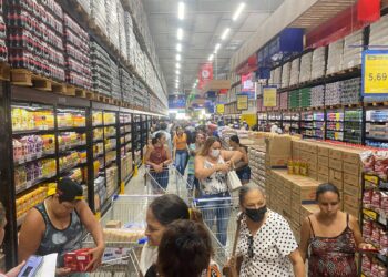 Mix Mateus inagura loja em Juazeiro do Norte