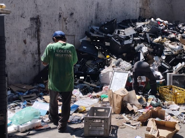 Amaju destina 10 tolenaradas de resíduos eletrônicos para reciclagem