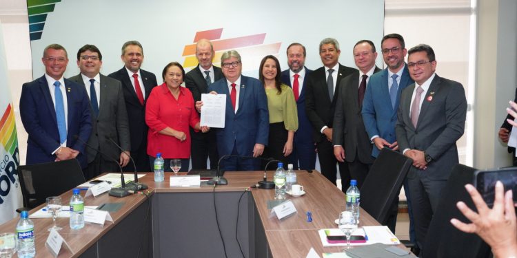 Ceará e demais estados do Nordeste firmam cooperação com o Banco Mundial para desenvolver cadeia do Hidrogênio Verde na Região