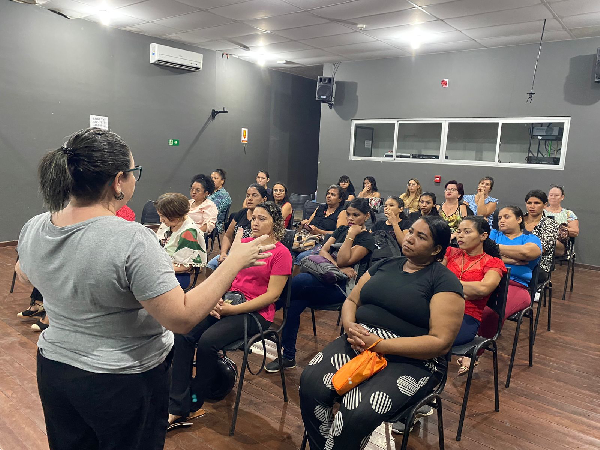 Juazeiro do Norte: Telecentros oferecem oficina de Marketing do programa Ela Pode