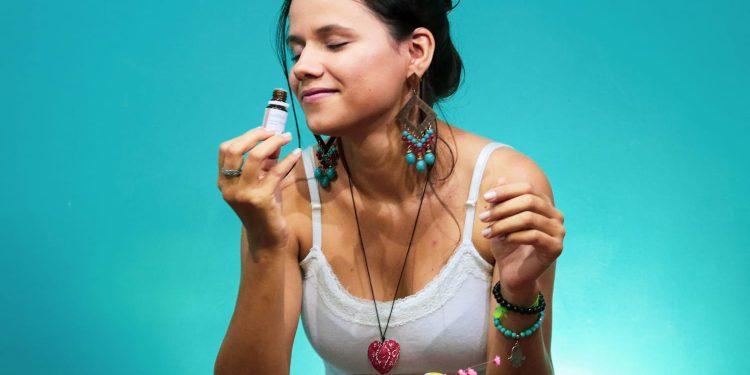 Aromaterapia promove a saúde da mente e do corpo, afirma médico integrativo
