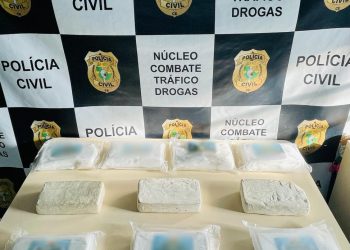 PC-CE e PRF prendem suspeita que vinha de Maceió com 10 kg de drogas em mala de viagem