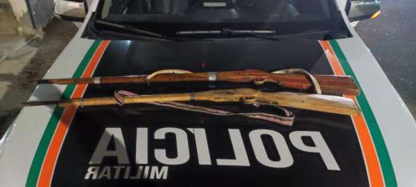 Suspeito é preso em flagrante por posse irregular de arma de fogo e ameaça em Santana do Cariri