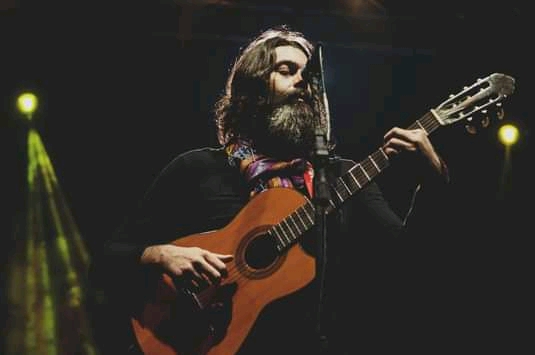 Complexo Ambiental Caminhos do Horto promove show gratuito de Daniel Groove