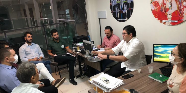 Barbalha busca simplificar abertura de empresas com adesão ao Programa Empresa Mais Simples