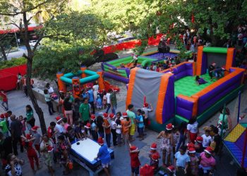 Governo do Estado presenteia crianças no Natal Ceará Sem Fome