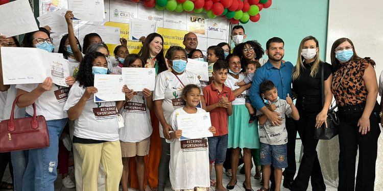 Projeto Recriando Oportunidades realiza cerimônia de entrega de certificados para concludentes na UFCA – Campus Barbalha